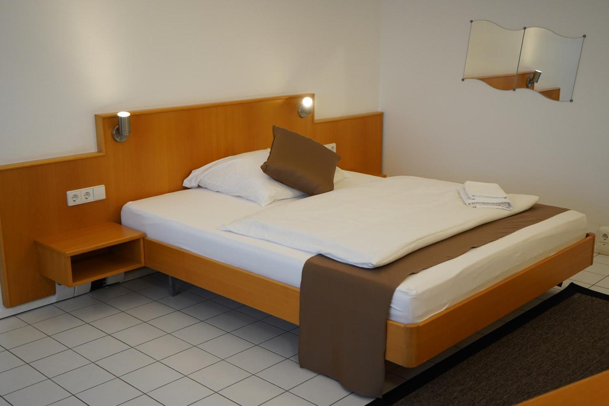 Elha Hotel Stuttgart Exterior photo